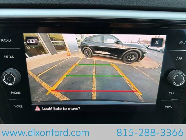 Used 2023 Volkswagen Atlas SEL image 12