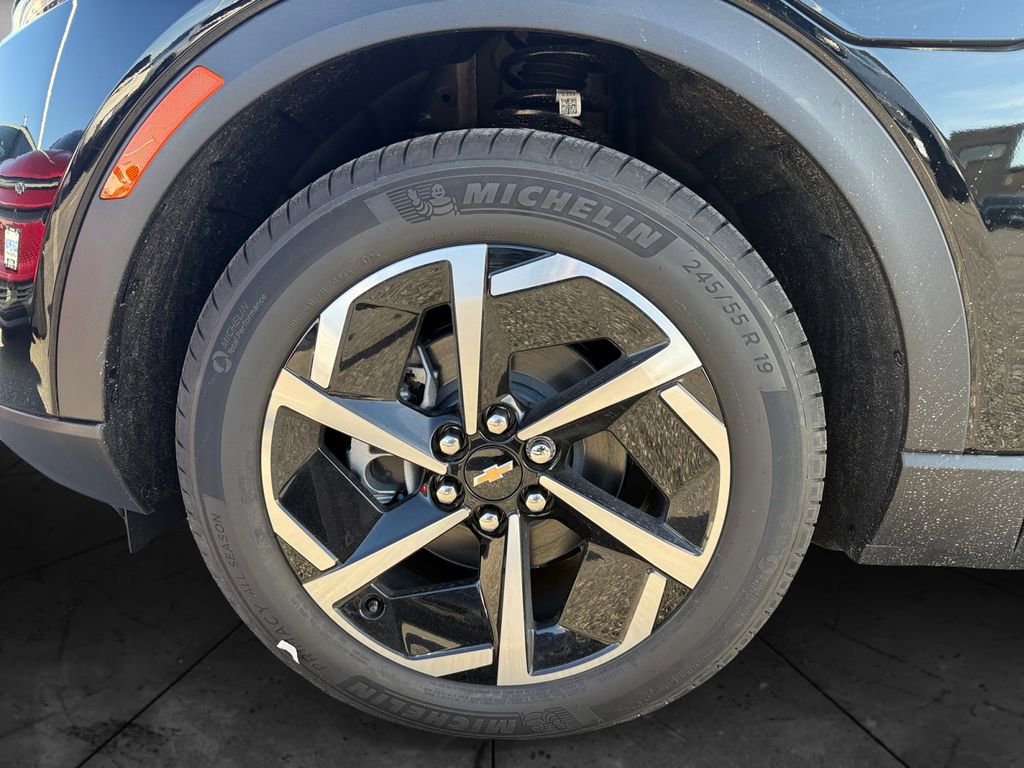 New 2026 Chevrolet Equinox EV LT image 14