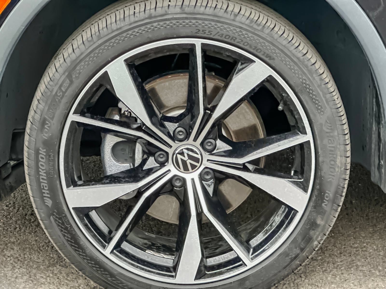 Used 2022 Volkswagen Tiguan SEL Premium R-Line AWD/4WD image 27