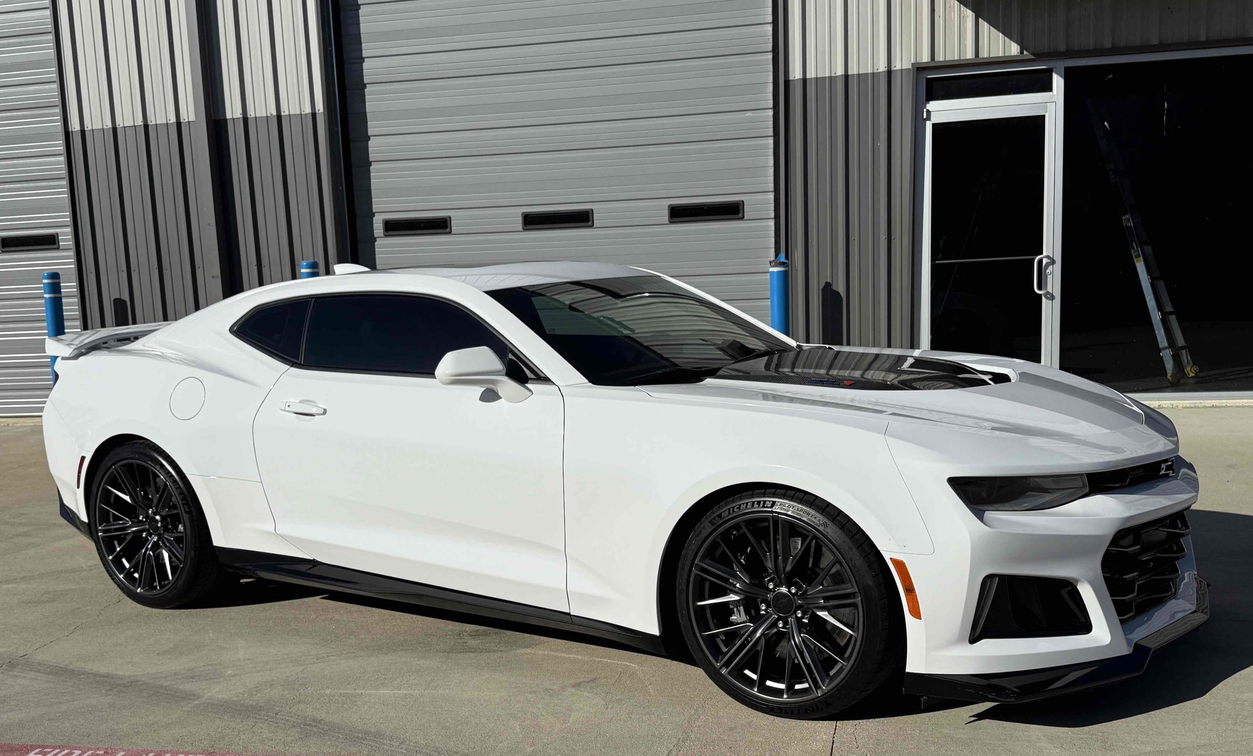 Used 2018 Chevrolet Camaro ZL1 image 20