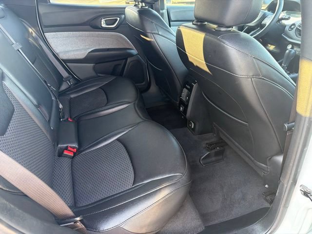 Used 2024 Jeep Compass Latitude AWD/4WD image 29