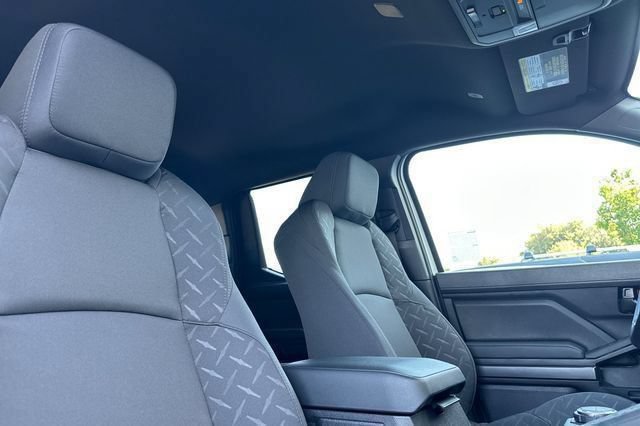 New 2026 Toyota Tacoma SR5 AWD/4WD image 18