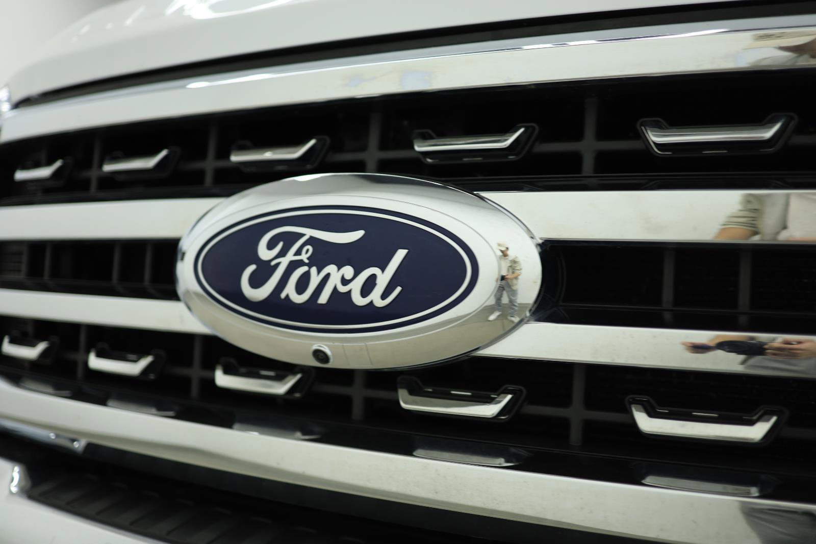 Used 2023 Ford F350 Lariat image 23