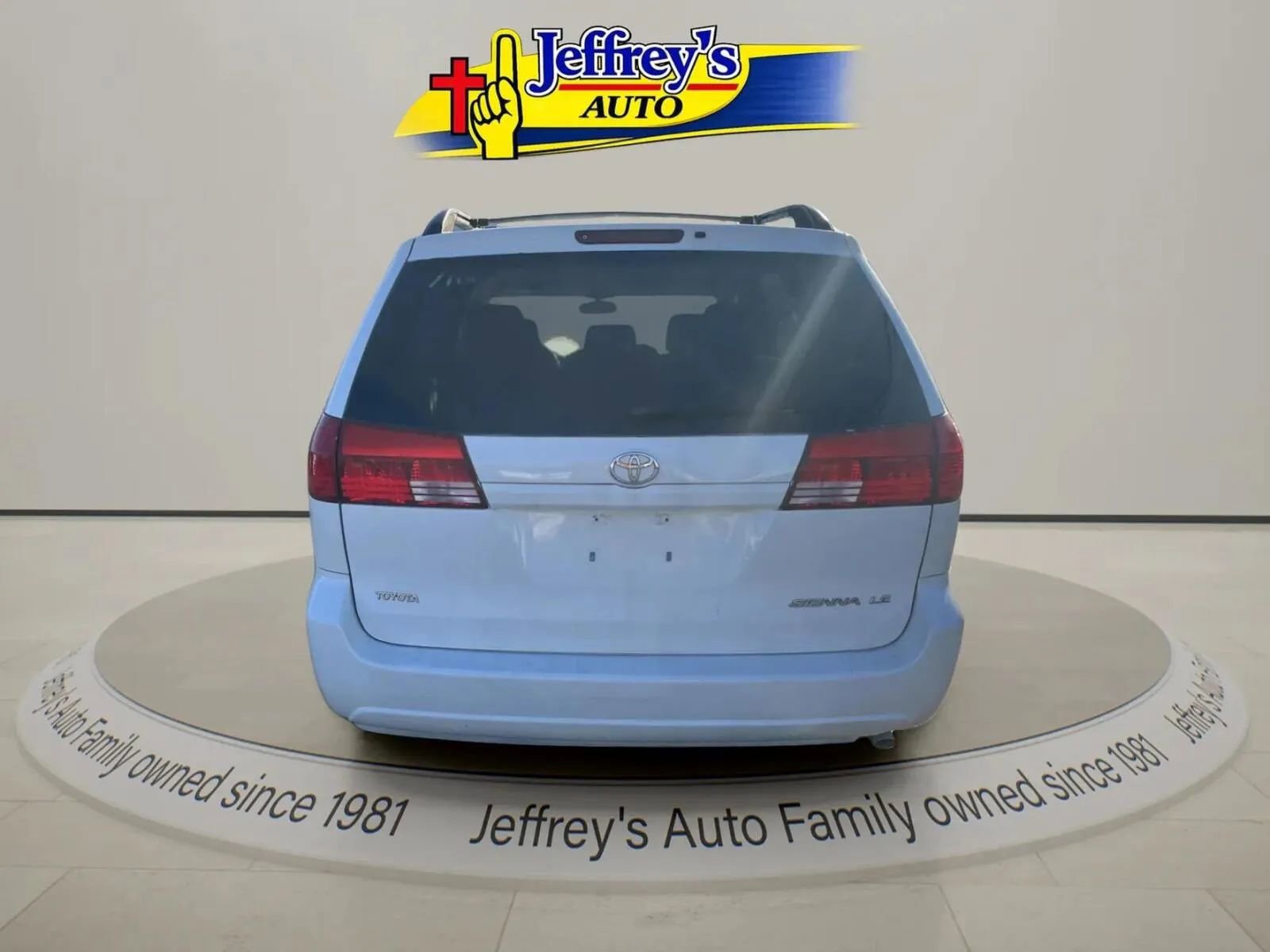 Used 2005 Toyota Sienna CE image 5