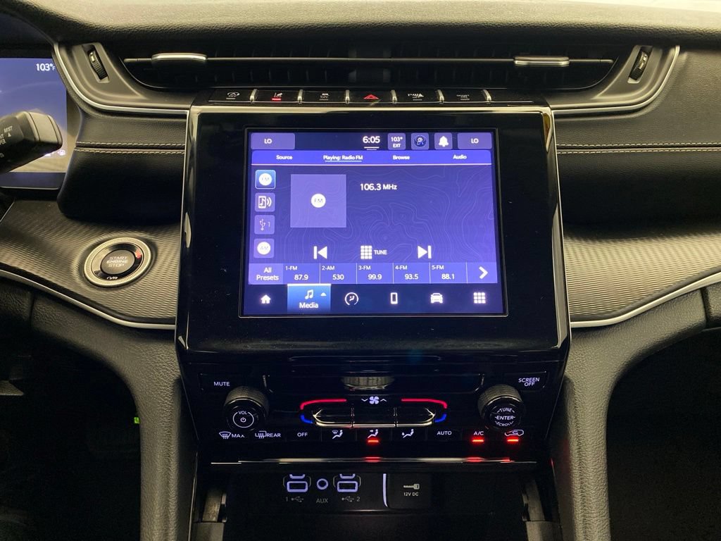 Certified 2023 Jeep Grand Cherokee Laredo AWD/4WD image 15