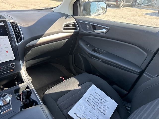 Used 2024 Ford Edge SE image 18