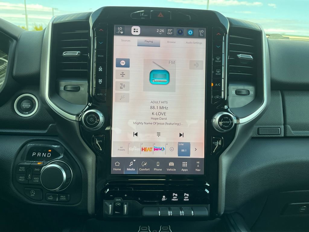 New 2026 RAM 1500 4x4 Crew Cab image 8