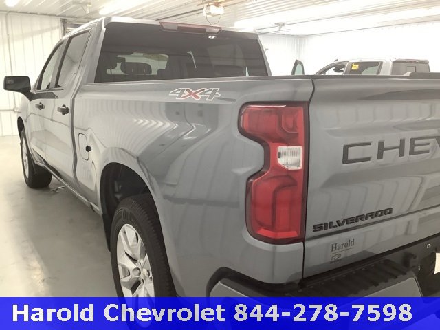 Used 2022 Chevrolet Silverado 1500 Custom w/ LPO, Dark Essentials Package image 4