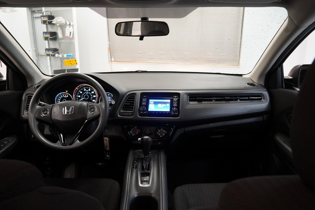 Used 2017 Honda HR-V LX image 18