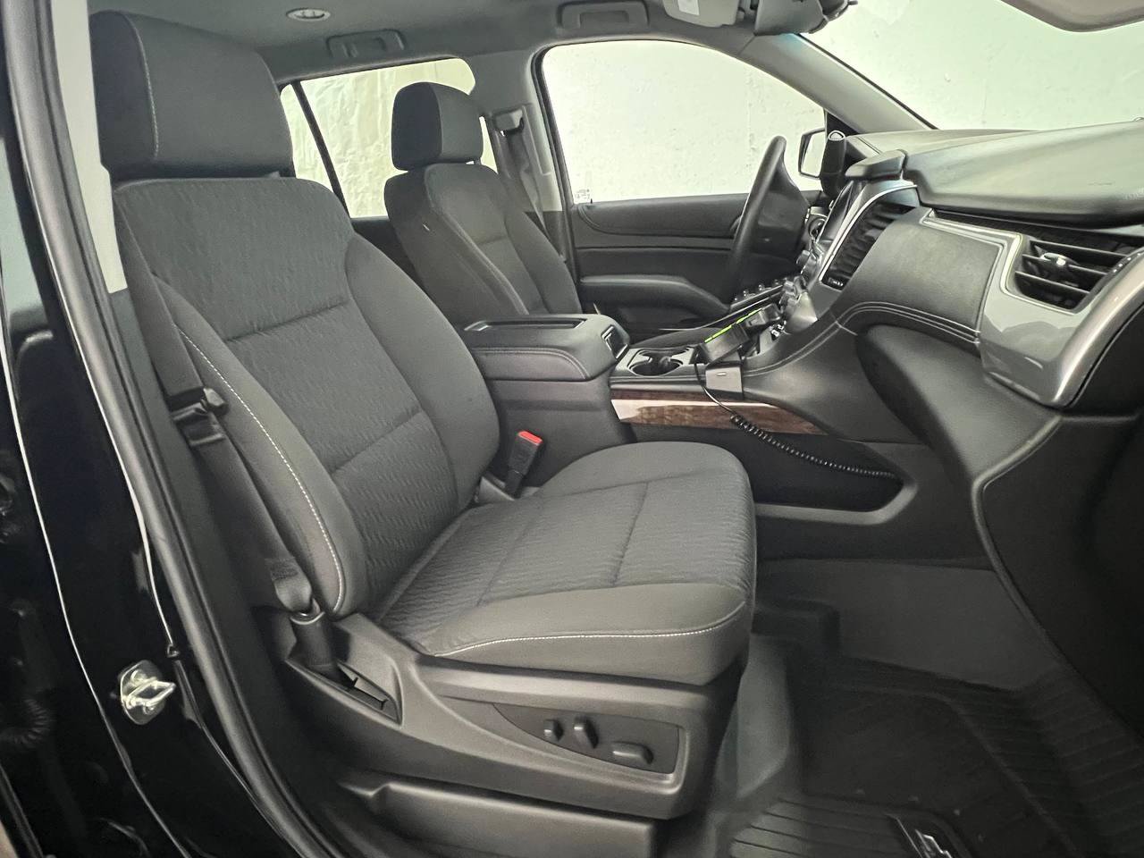 Used 2020 Chevrolet Tahoe 4WD image 17