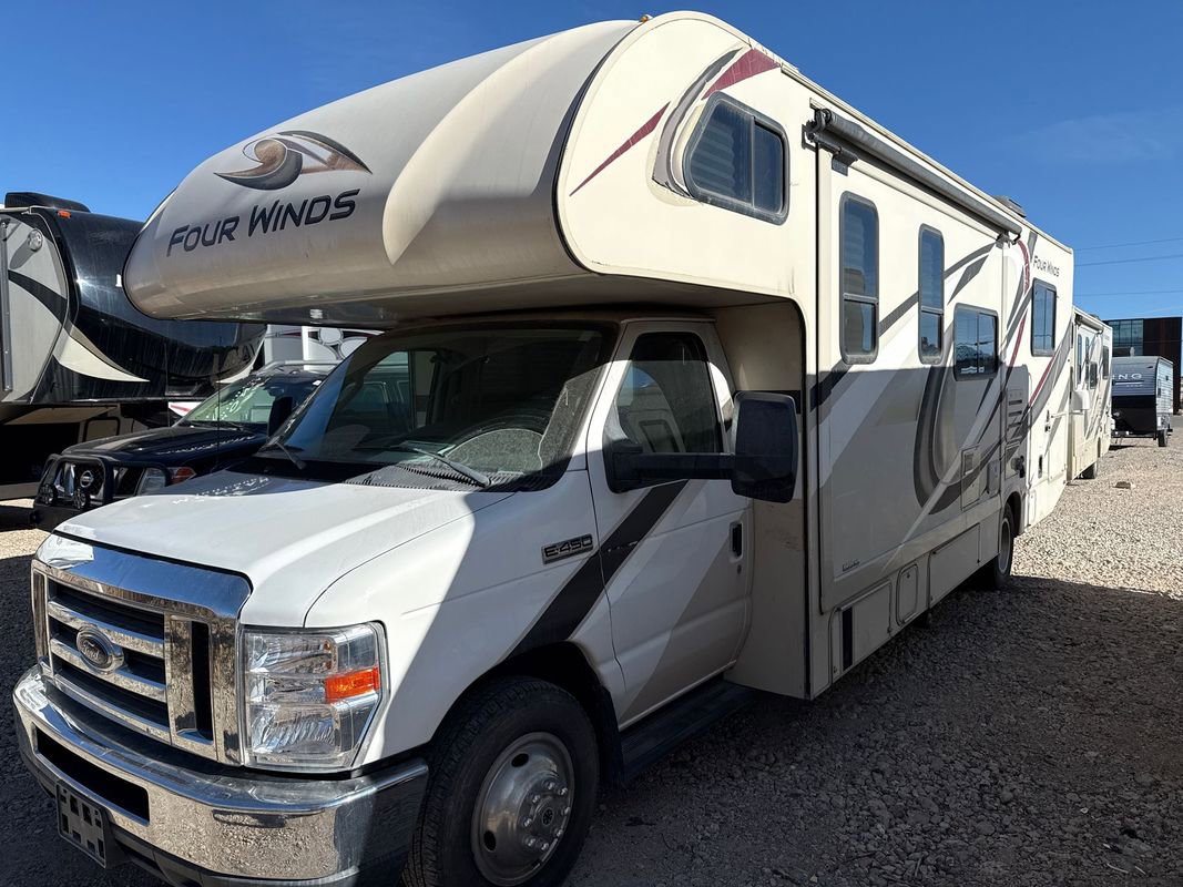 Used 2019 Ford E-450 and Econoline 450 Super Duty w/ Motorhome Prep Package RWD image 1