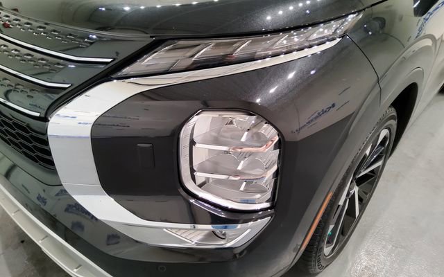 Used 2024 Mitsubishi Outlander SE image 6