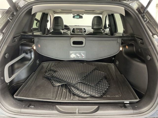 Used 2015 Jeep Cherokee Trailhawk w/ Comfort/Convenience Group image 25