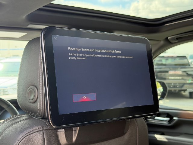 New 2027 GMC Yukon Denali w/ Denali Reserve Package AWD/4WD image 13