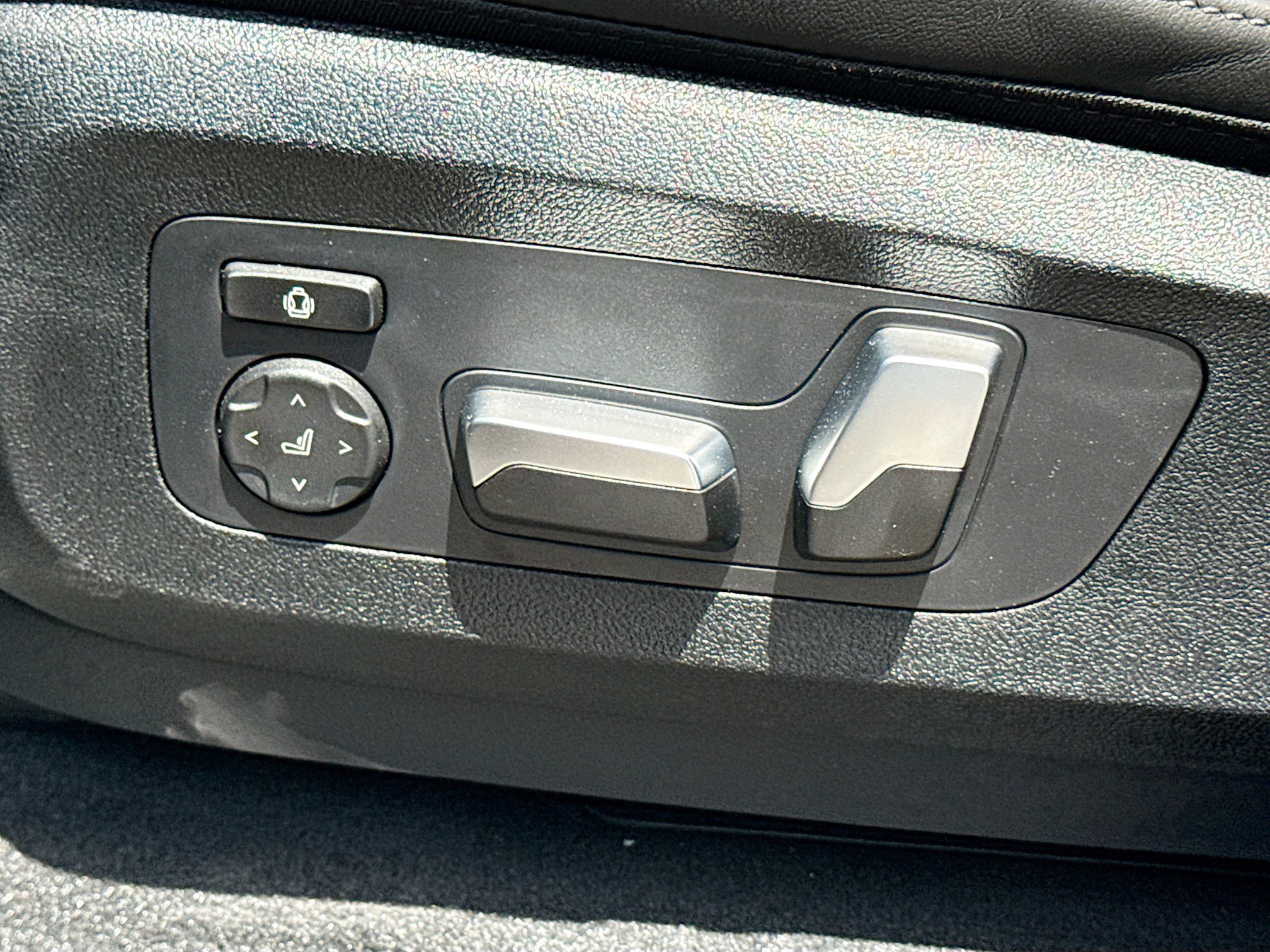 New 2026 BMW X5 sDrive40i RWD image 25