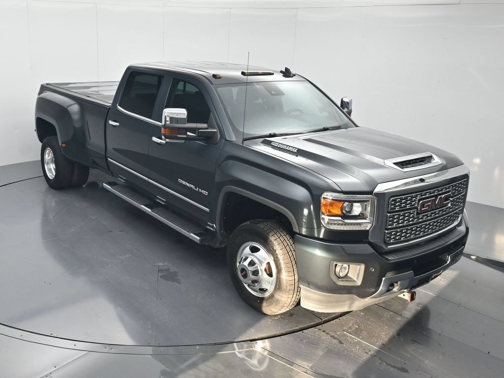 Used 2018 GMC Sierra 3500 Denali w/ Duramax Plus Package AWD/4WD image 31