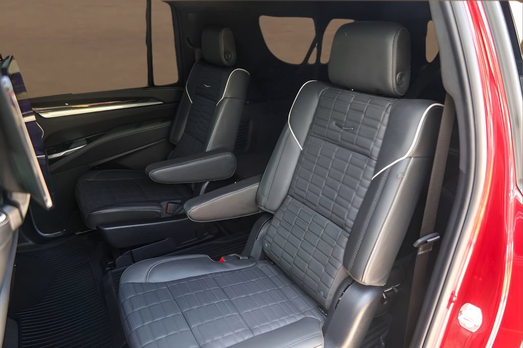 Certified 2025 Cadillac Escalade ESV Sport Platinum AWD/4WD image 24