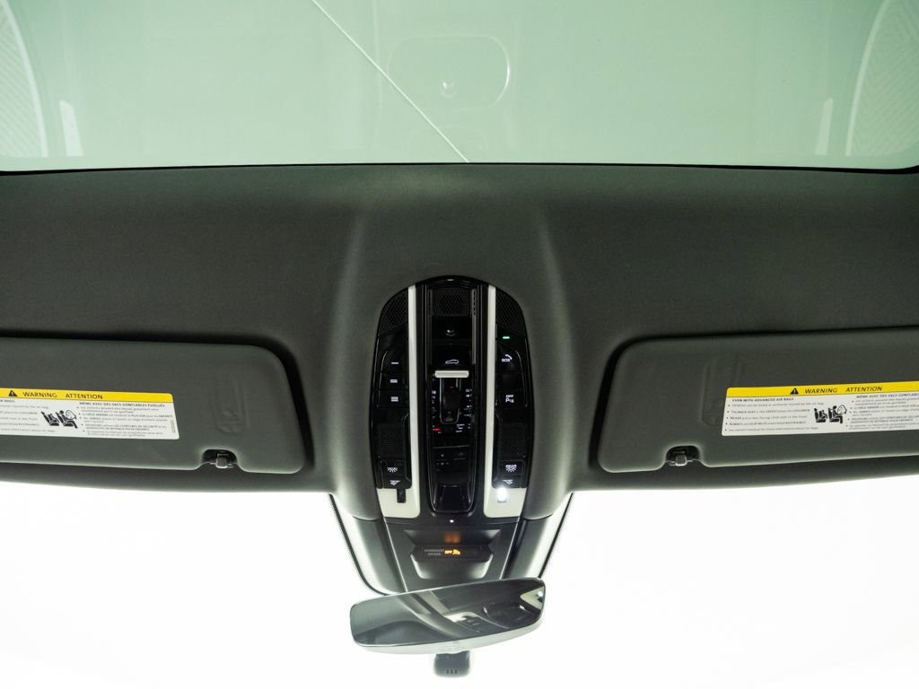 Used 2021 Porsche Cayenne Coupe image 20