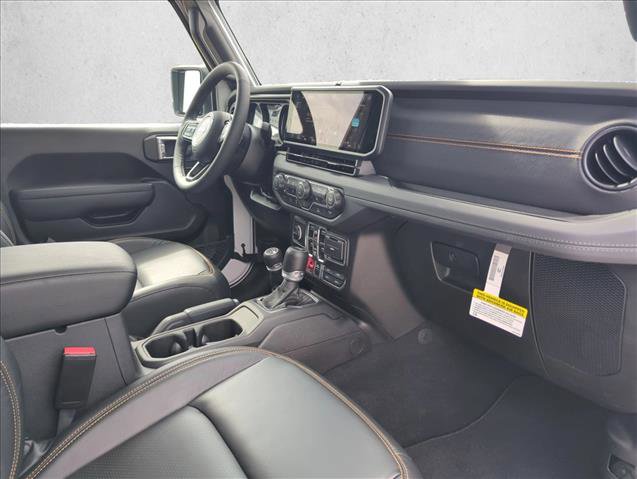 Used 2026 Jeep Gladiator Mojave AWD/4WD image 22