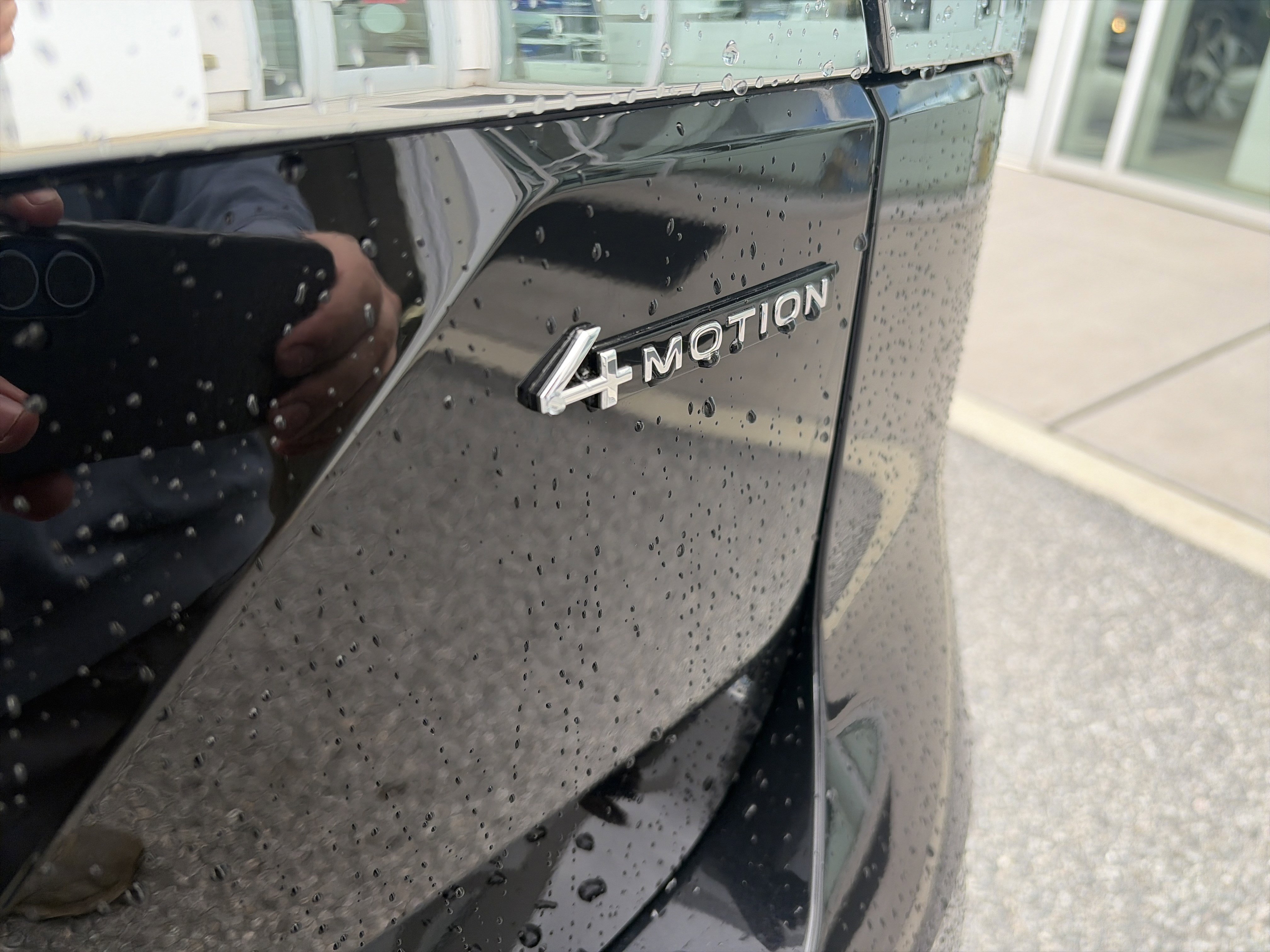 Used 2024 Volkswagen Atlas SEL image 7