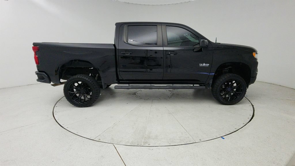 Used 2024 Chevrolet Silverado 1500 LT RWD image 8