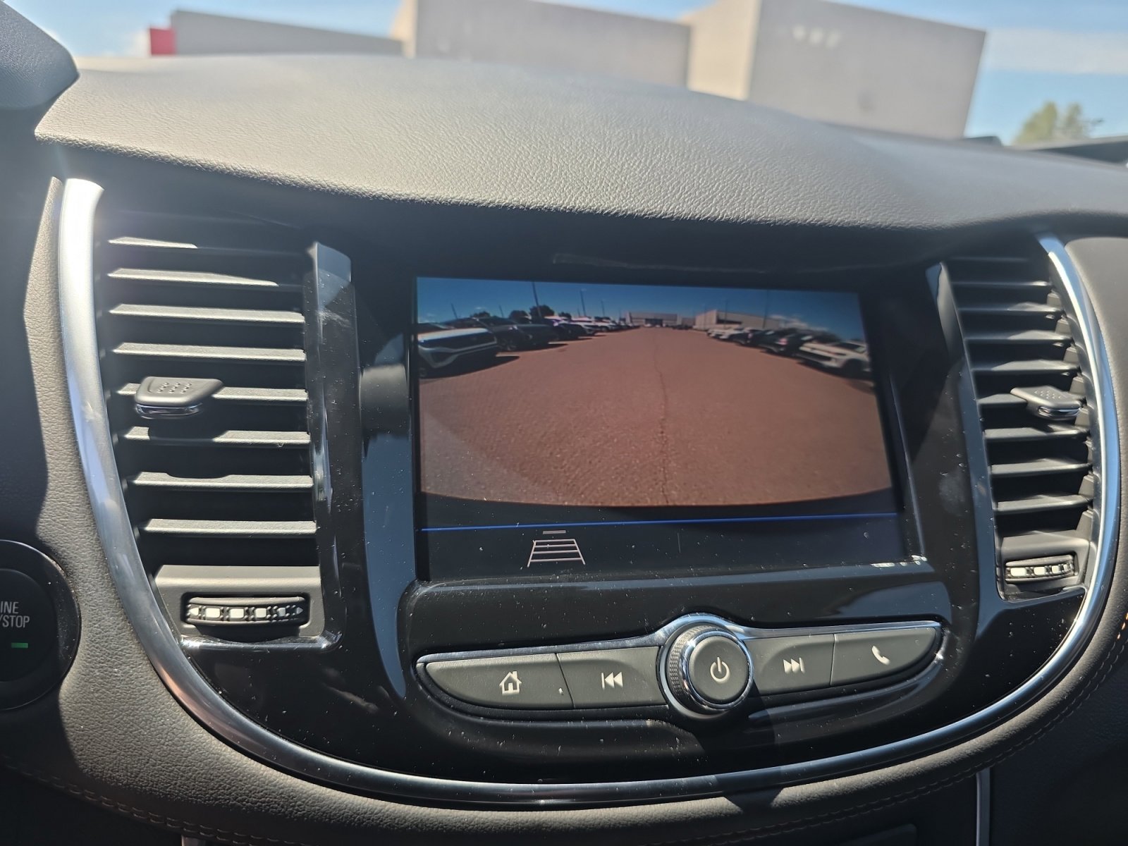 Used 2020 Chevrolet Trax LT w/ Redline Edition image 29