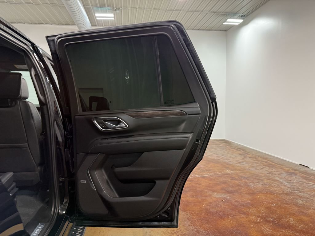 Used 2024 Chevrolet Tahoe Z71 w/ Luxury Package AWD/4WD image 64