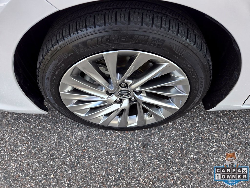 Used 2021 Lexus ES 300h Ultra Luxury w/ Accessory Package FWD image 14