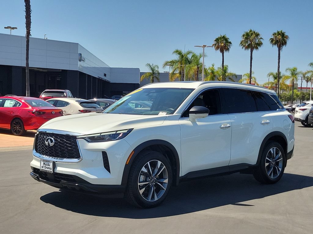 Used 2023 INFINITI QX60 Luxe w/ Cargo Package AWD/4WD image 36