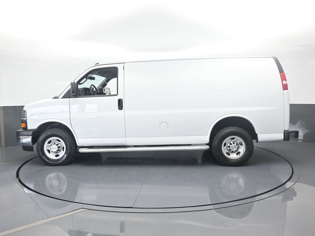 Used 2024 Chevrolet Express 2500 w/ Driver Convenience Package image 3