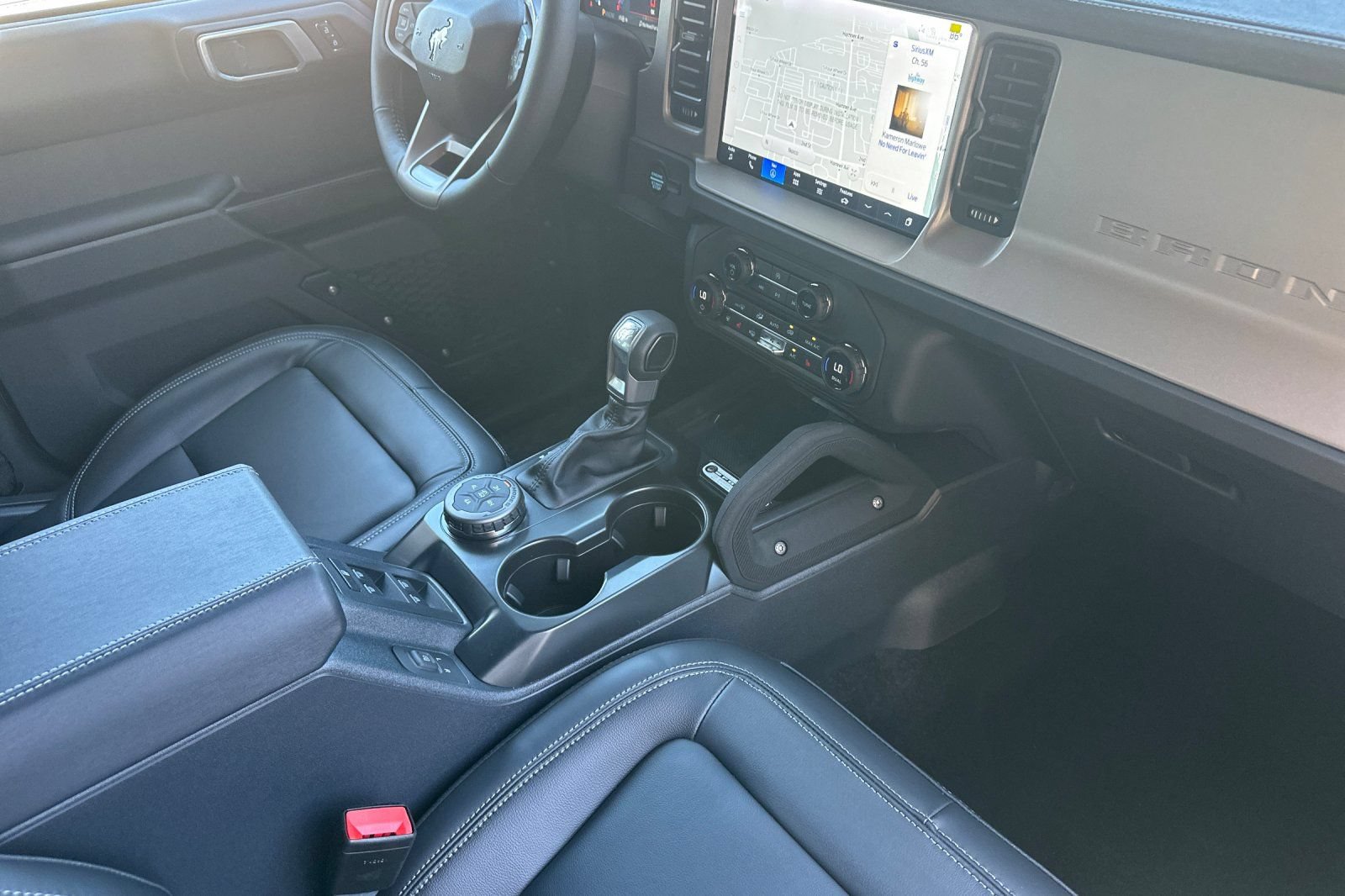 New 2026 Ford Bronco Outer Banks w/ Sasquatch Package AWD/4WD image 16