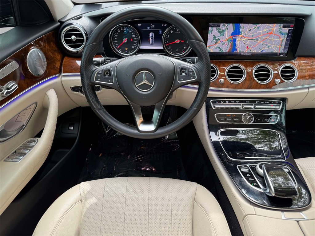 Used 2018 Mercedes-Benz E 400 4MATIC Wagon image 4