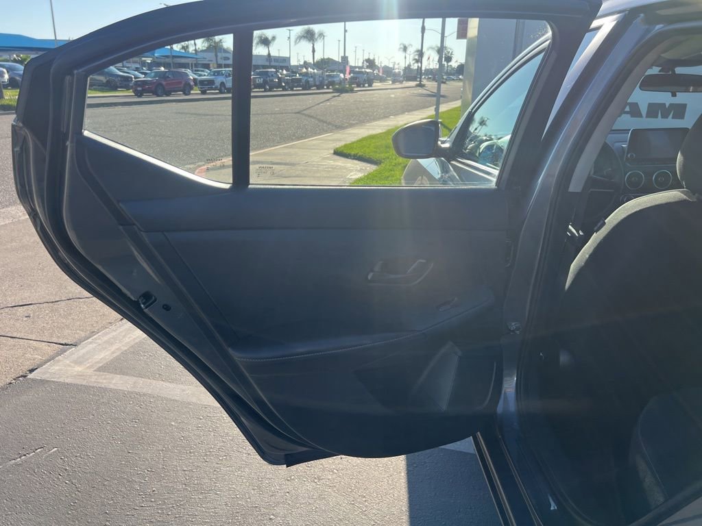 Used 2025 Nissan Sentra SV image 20