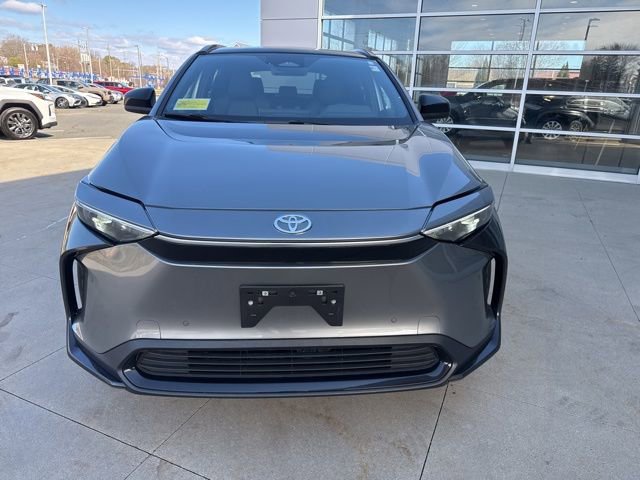 Used 2024 Toyota bZ4X XLE AWD/4WD image 2