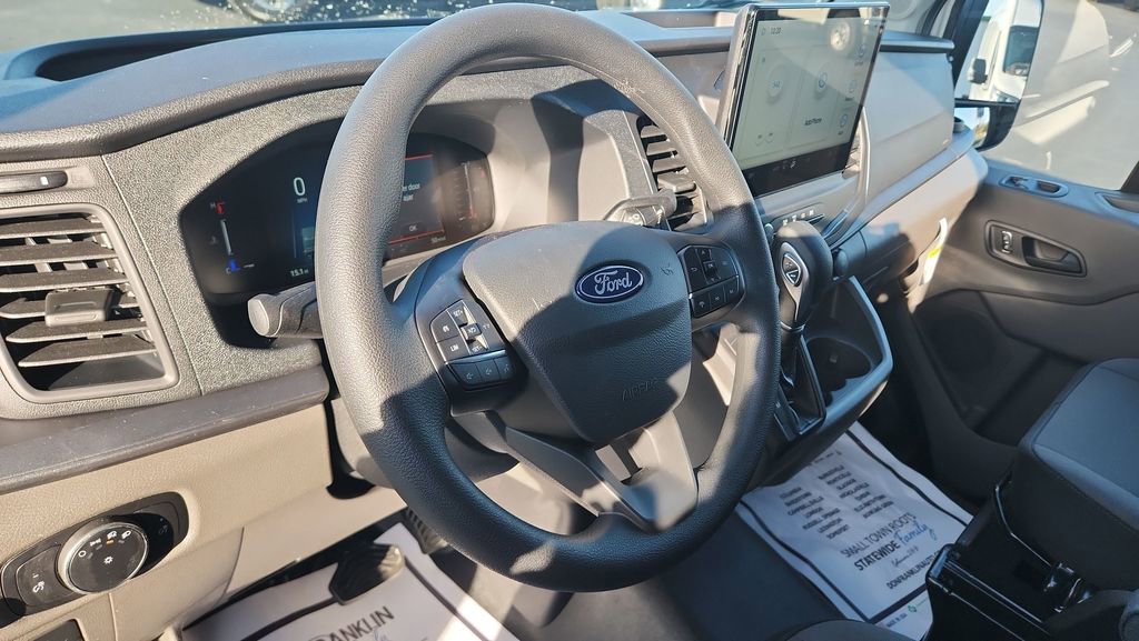 New 2026 Ford Transit 250 148 Medium Roof RWD image 18