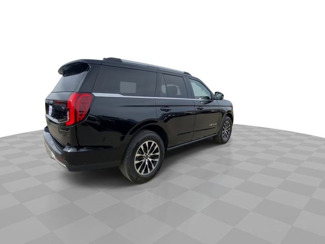 Used 2025 Ford Expedition Platinum image 2