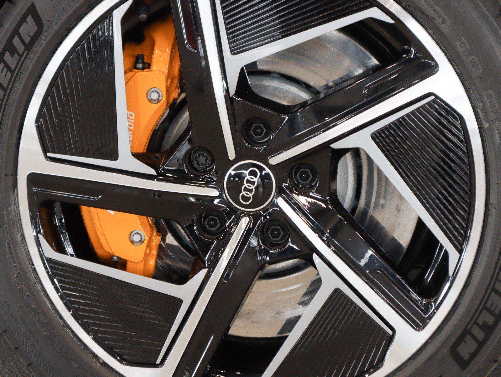 Used 2024 Audi RS e-tron GT w/ Carbon Performance Package image 5