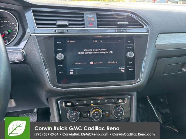 Used 2018 Volkswagen Tiguan SE image 18