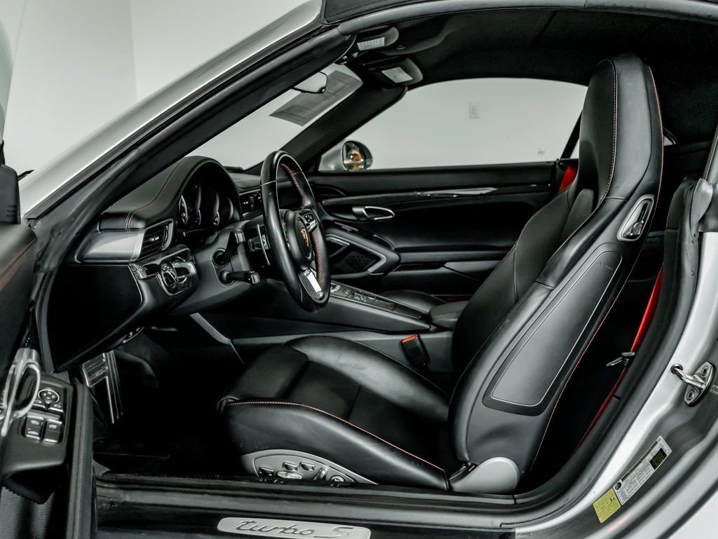 Used 2019 Porsche 911 Turbo S image 5