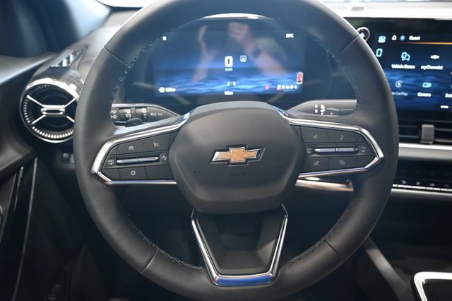 New 2027 Chevrolet Equinox LT w/ Convenience Package II FWD image 22