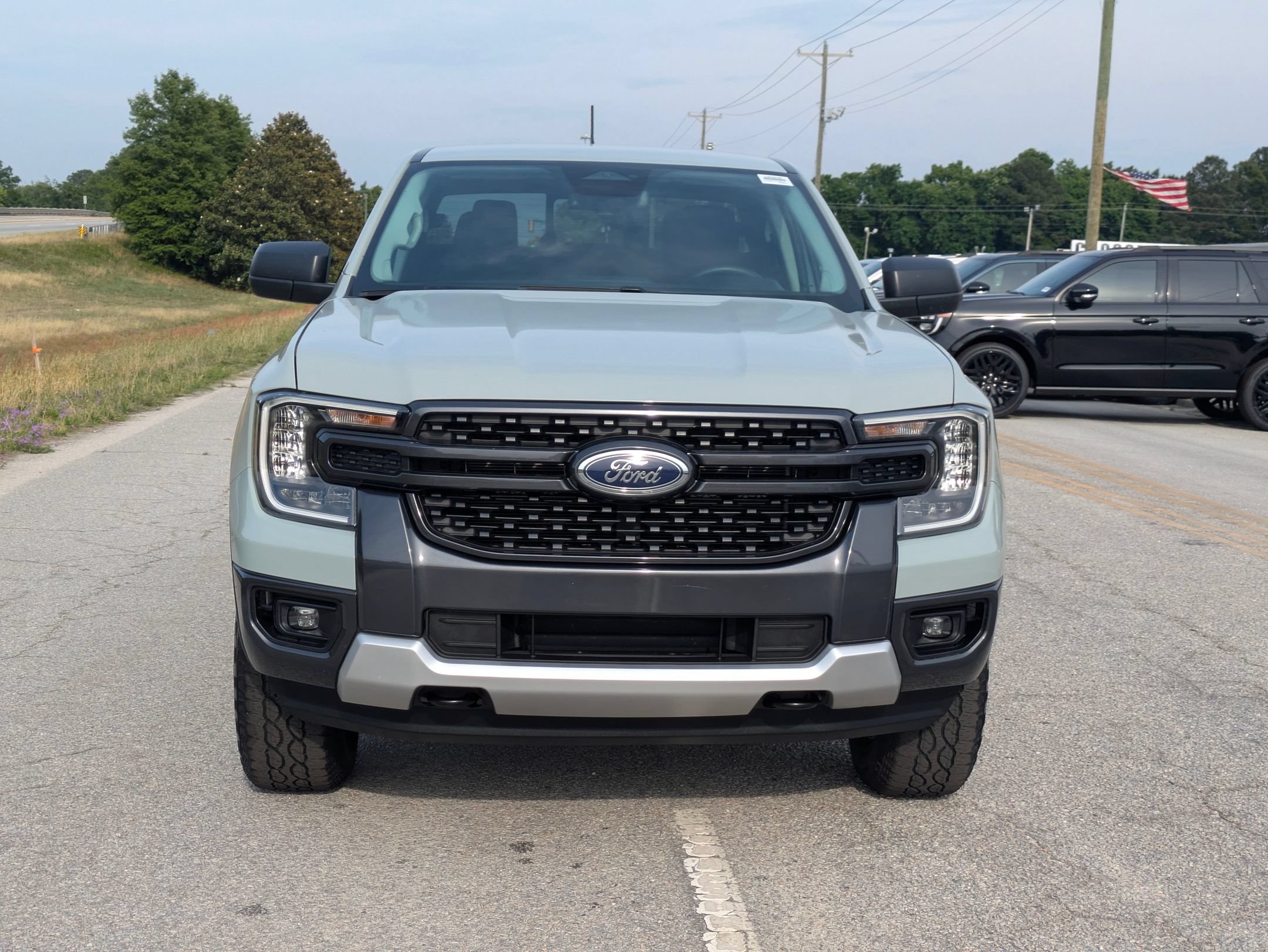 Used 2024 Ford Ranger XLT w/ Equipment Group 301A High AWD/4WD image 8