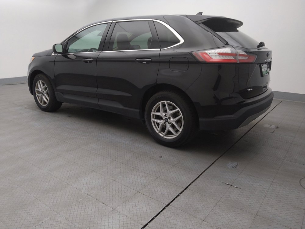 Used 2024 Ford Edge SEL image 3