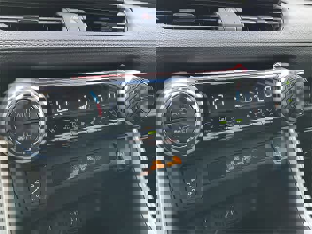 Used 2025 Toyota RAV4 XLE image 24