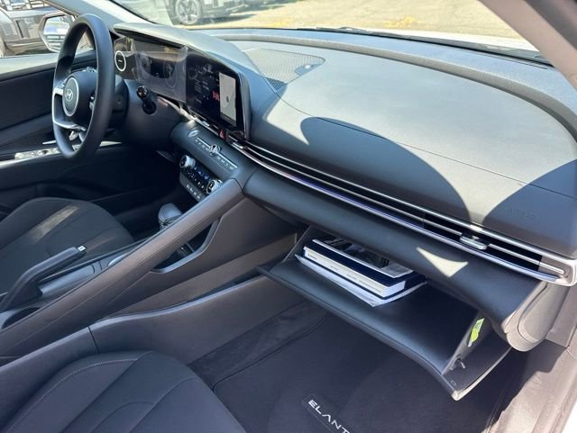 Certified 2024 Hyundai Elantra SEL FWD image 24