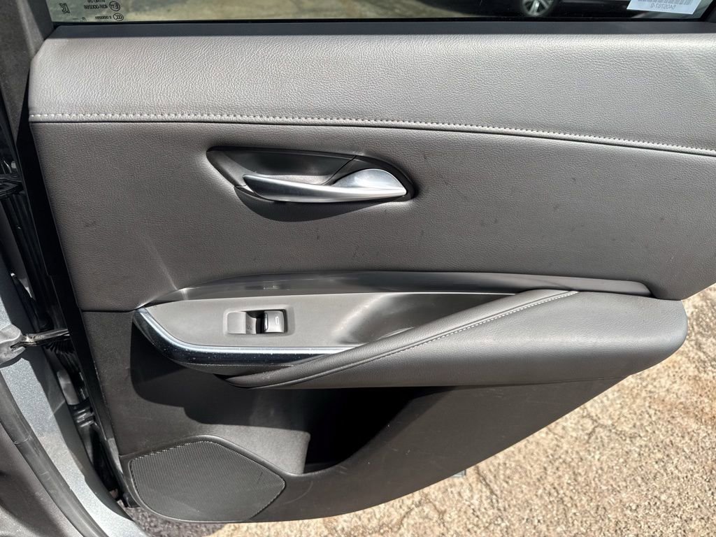 Used 2024 Cadillac XT4 Premium Luxury image 34