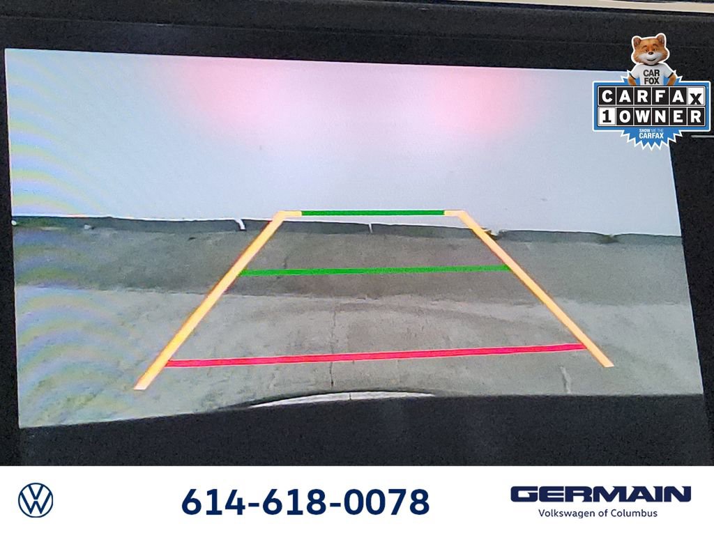 Used 2021 Volkswagen Tiguan SE w/ Panoramic Sunroof Package image 40