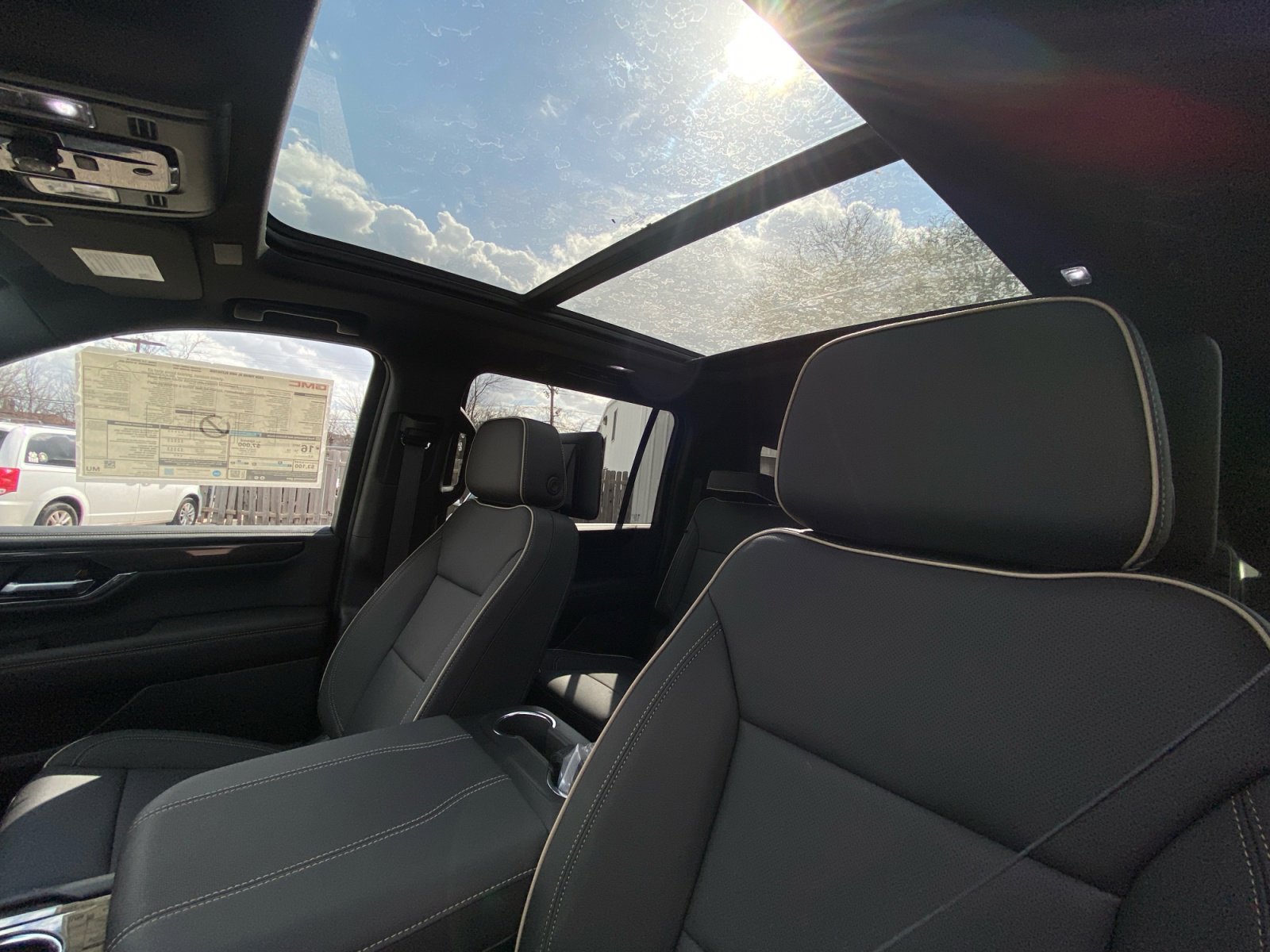 New 2026 GMC Yukon XL Elevation w/ Elevation Premium Package AWD/4WD image 19