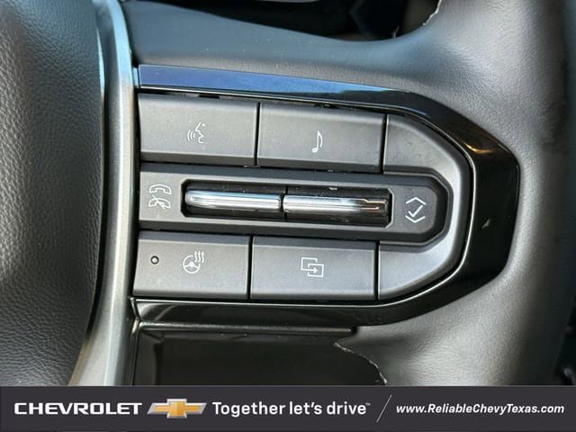 Used 2025 Chevrolet Colorado ZR2 w/ Technology Package AWD/4WD image 16