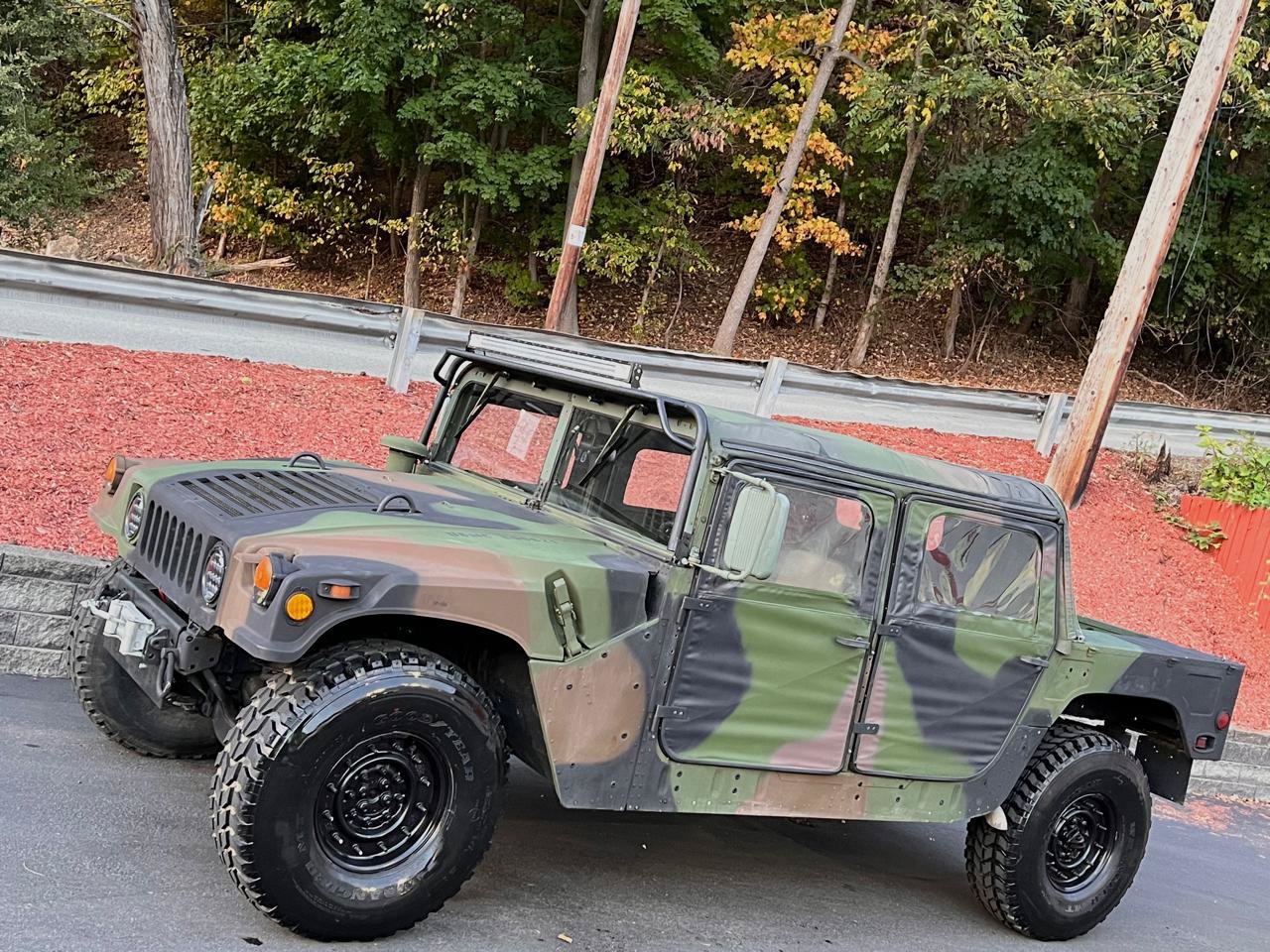 Used 2006 HUMMER H1 image 8