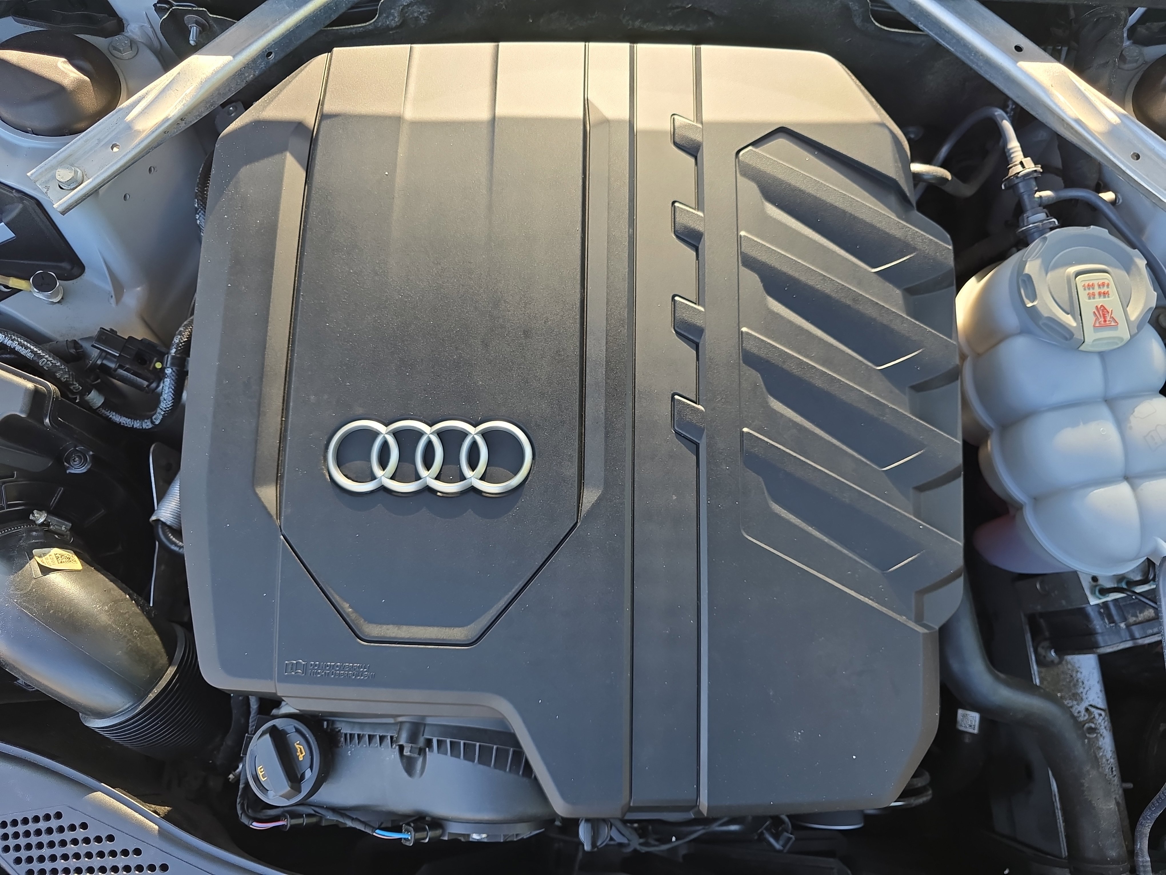 Used 2021 Audi A4 2.0T Premium w/ Convenience Package AWD/4WD image 30